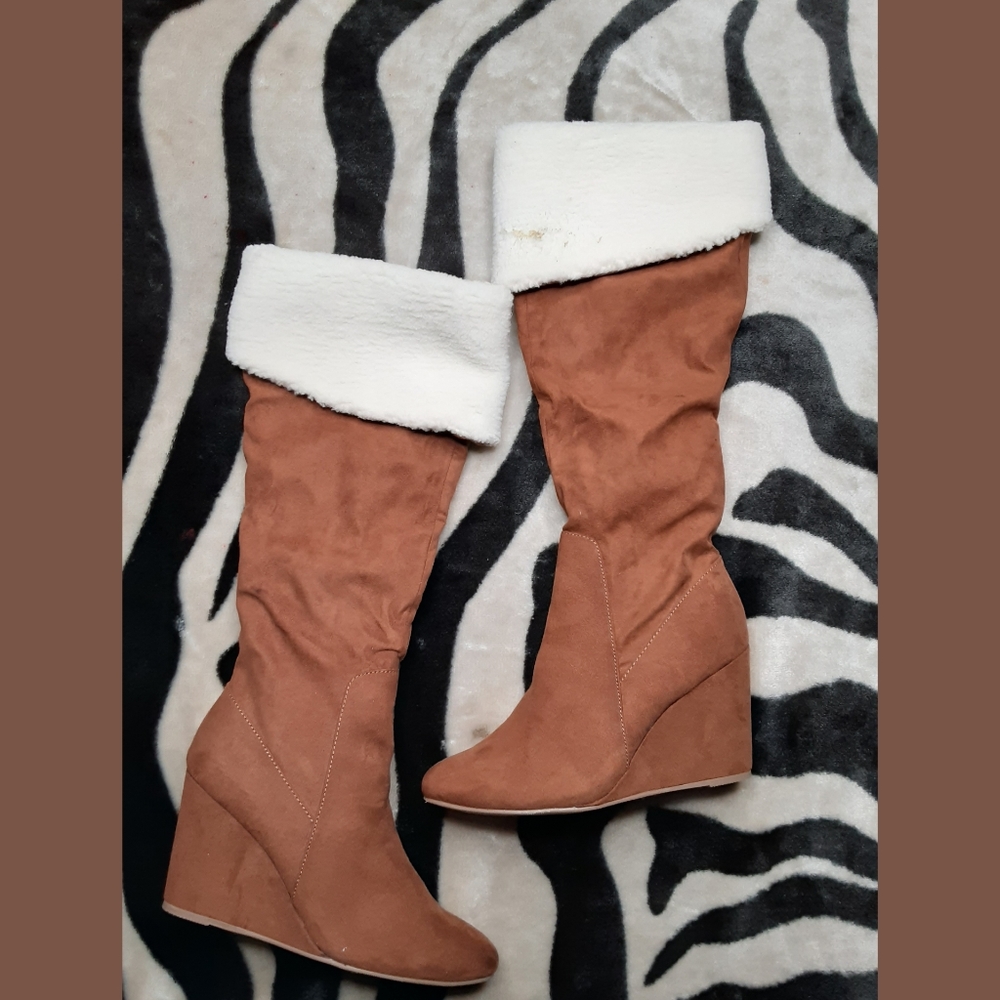 Tan & white fury heeled boots